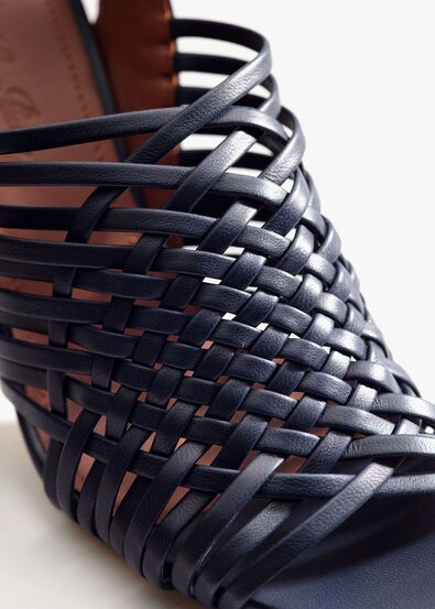 Kristin Sandal Kristin Sandal