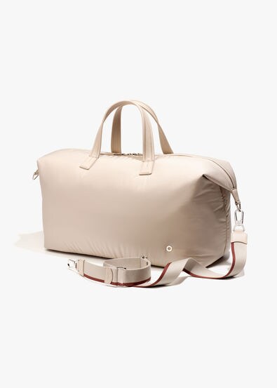 Voyager Duffle Media Voyager Duffle Media