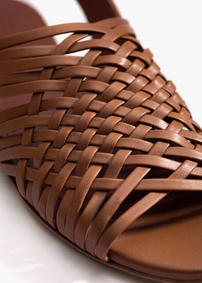 Kristin Sandal Kristin Sandal
