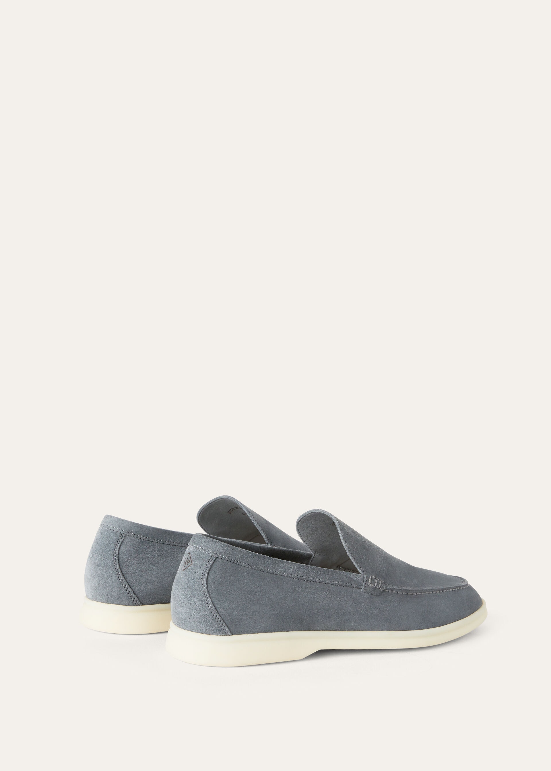 SUMMER WALK SUEDE