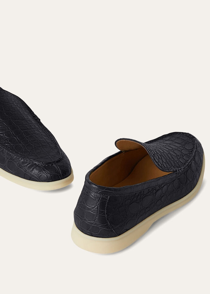 靴 Loro Piana Summer Walk Loafers 36,5 Summer Walk Loafer Caiman Leather Classic Blue | Loro Piana US