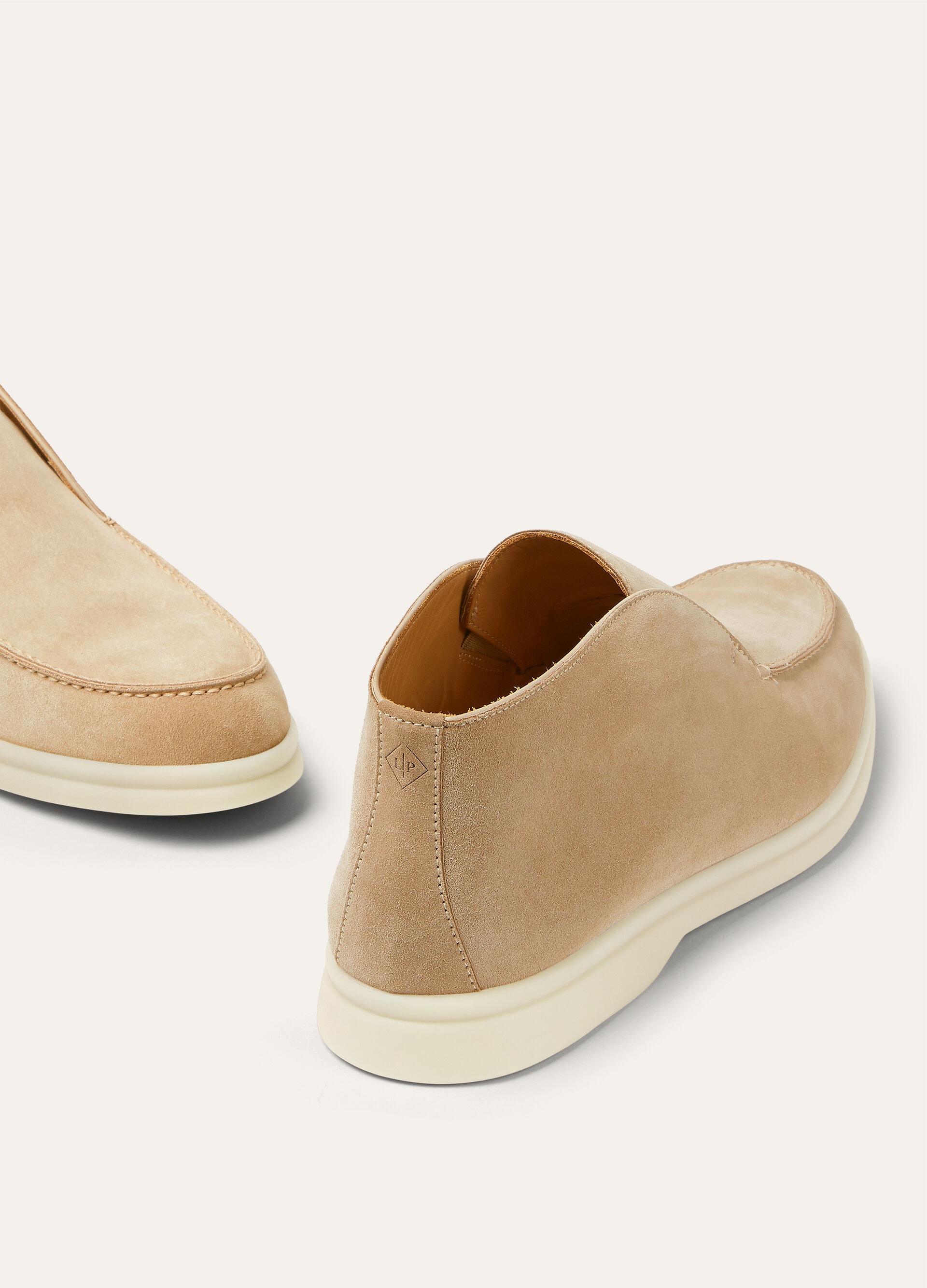 OPEN WALK SUEDE