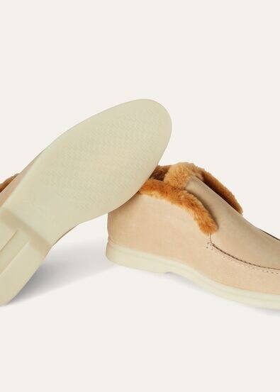 OPEN WALK SUEDE FUR