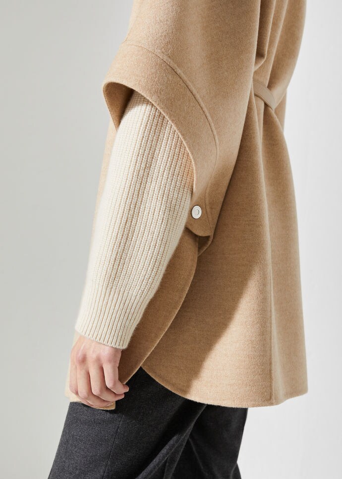高い品質 ☆Loro Piana☆未使用☆カシミヤ☆ケープコート 高い品質 ☆Loro Piana☆未使用☆カシミヤ☆ケープコート
