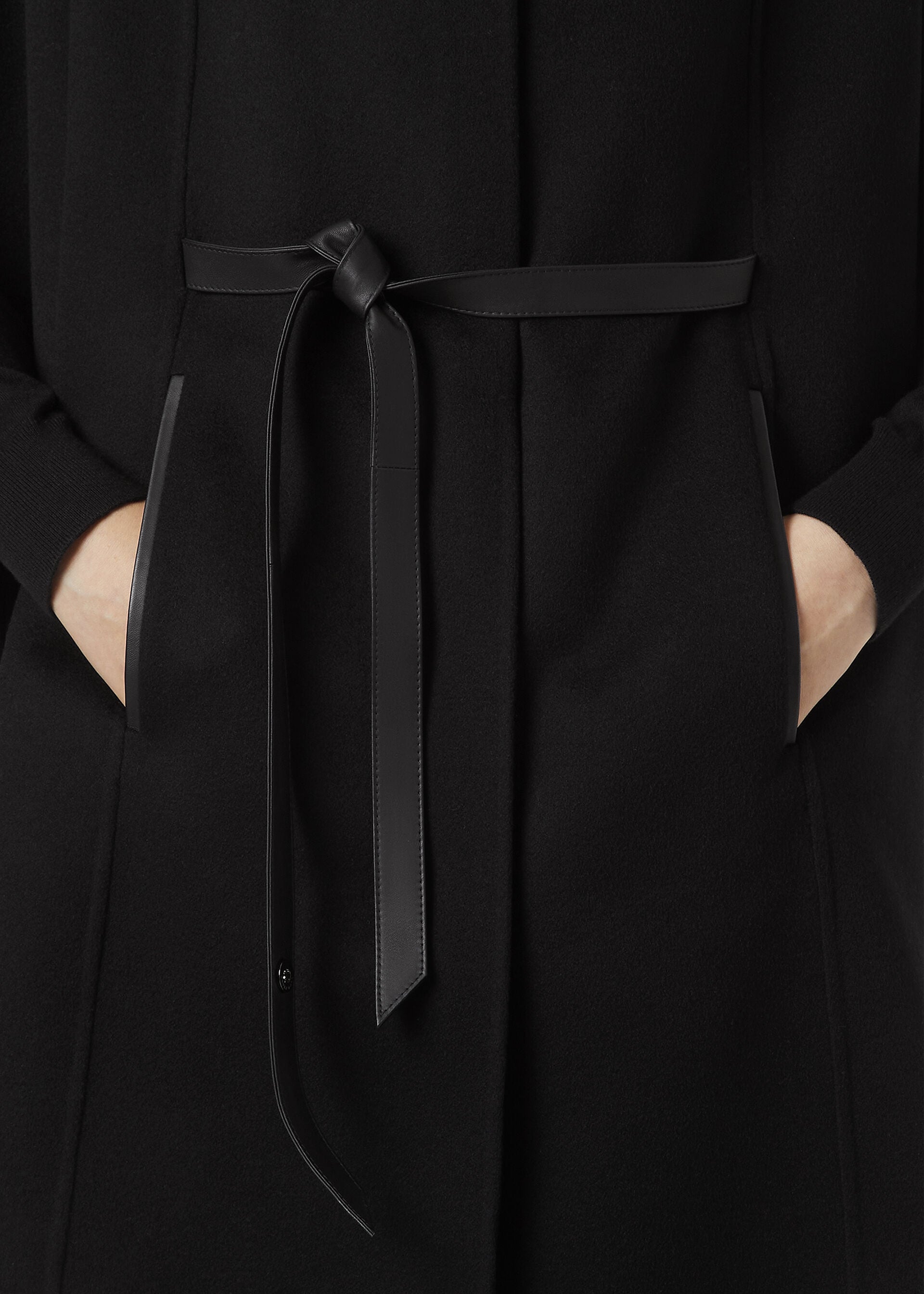 SALZBURG CAPE D. CASH                             