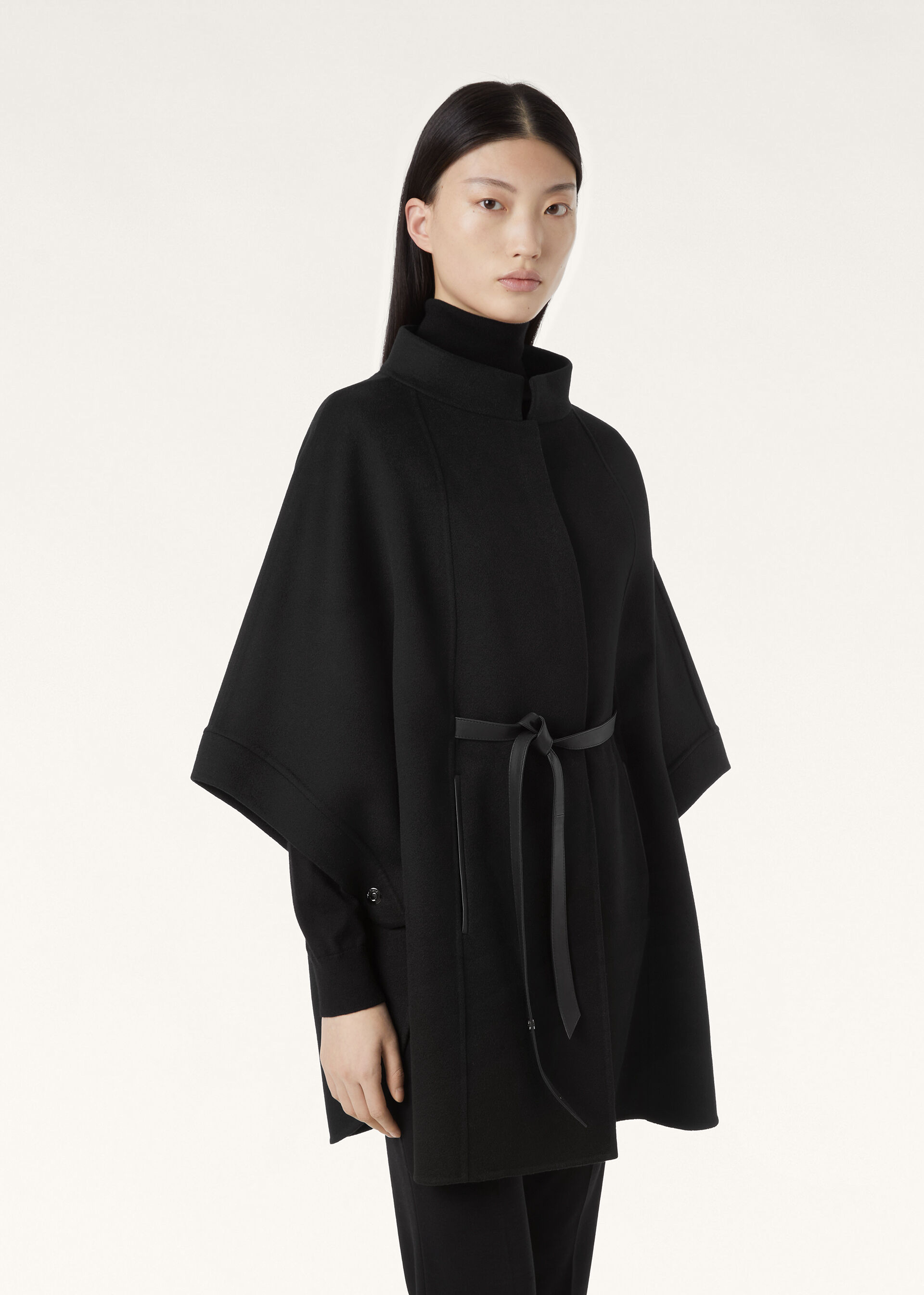 SALZBURG CAPE D. CASH                             