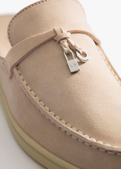 Babouche Charms Walk Babouche Charms Walk