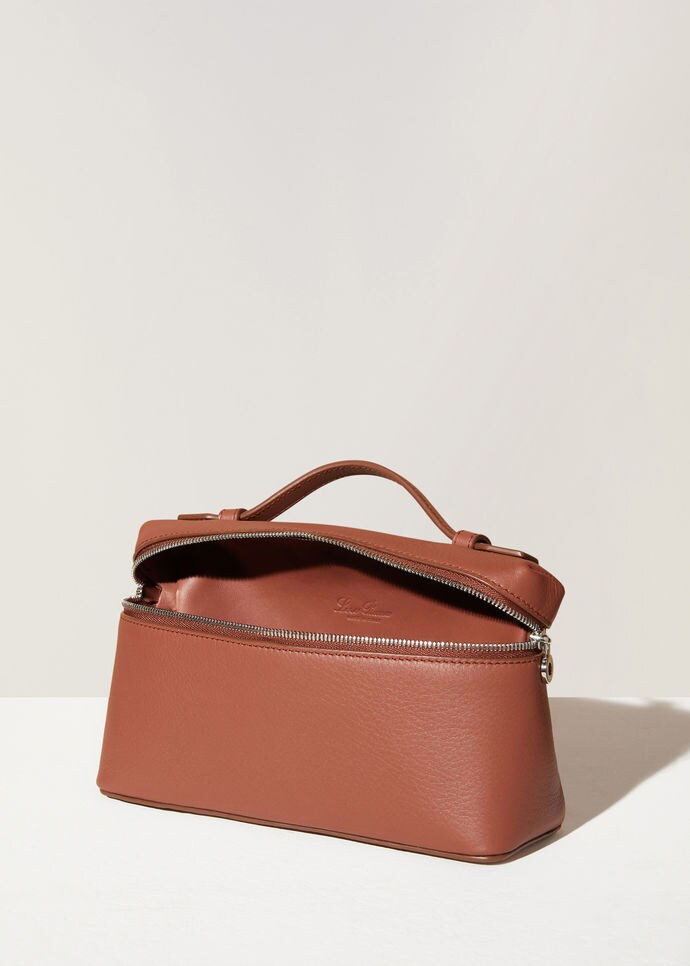 Extra Pocket L19 Pouch-Dyed Calfskin