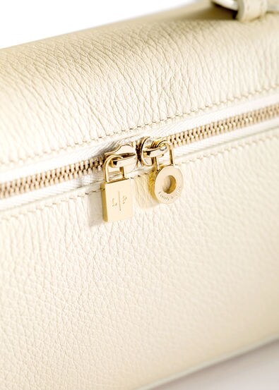 Extra Pocket L19 Extra Pocket L19