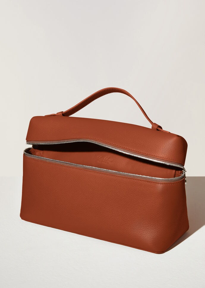 Extra Pocket L27 Pouch-Dyed Calfskin