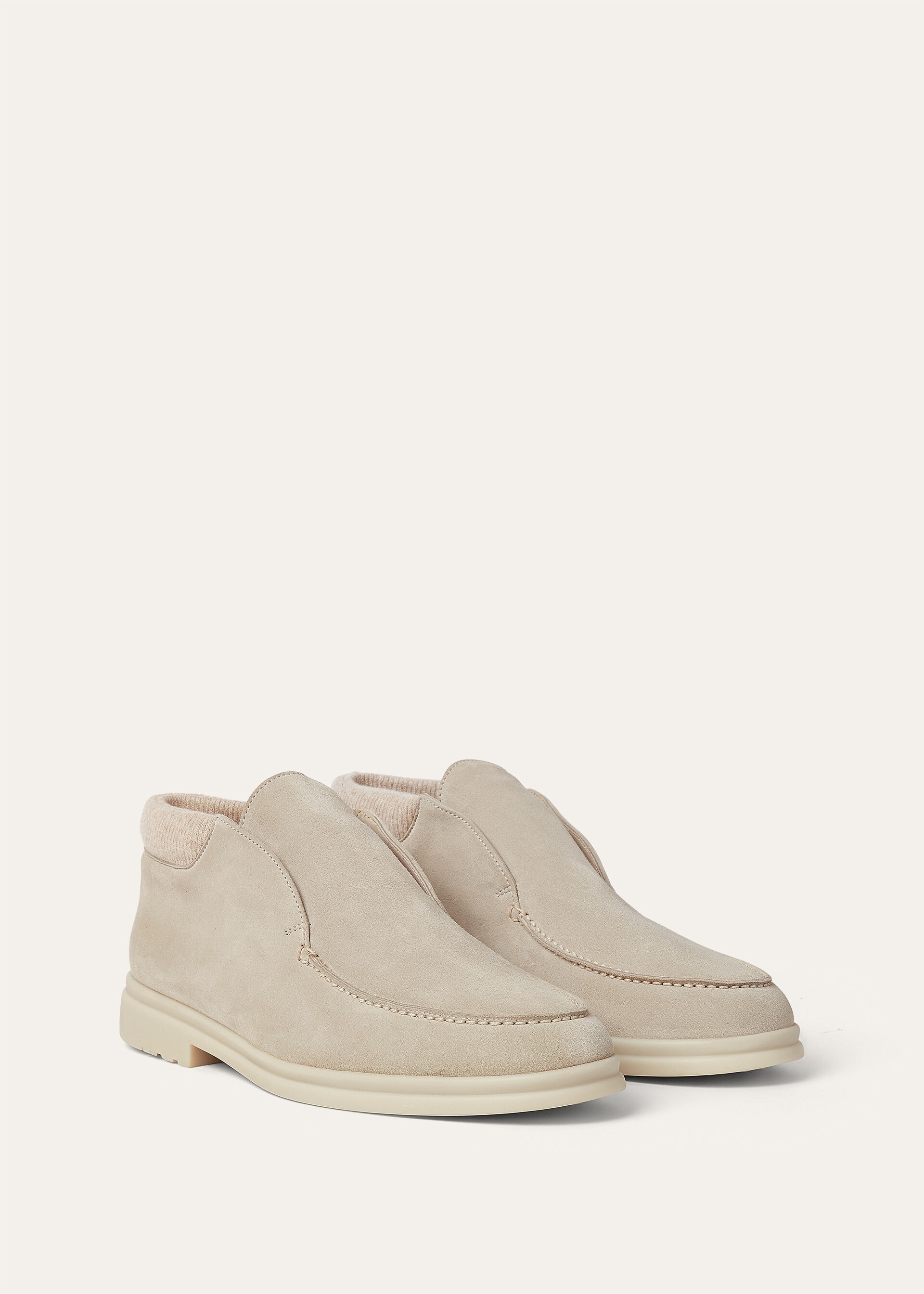 OPEN WINTERY WALK SUEDE