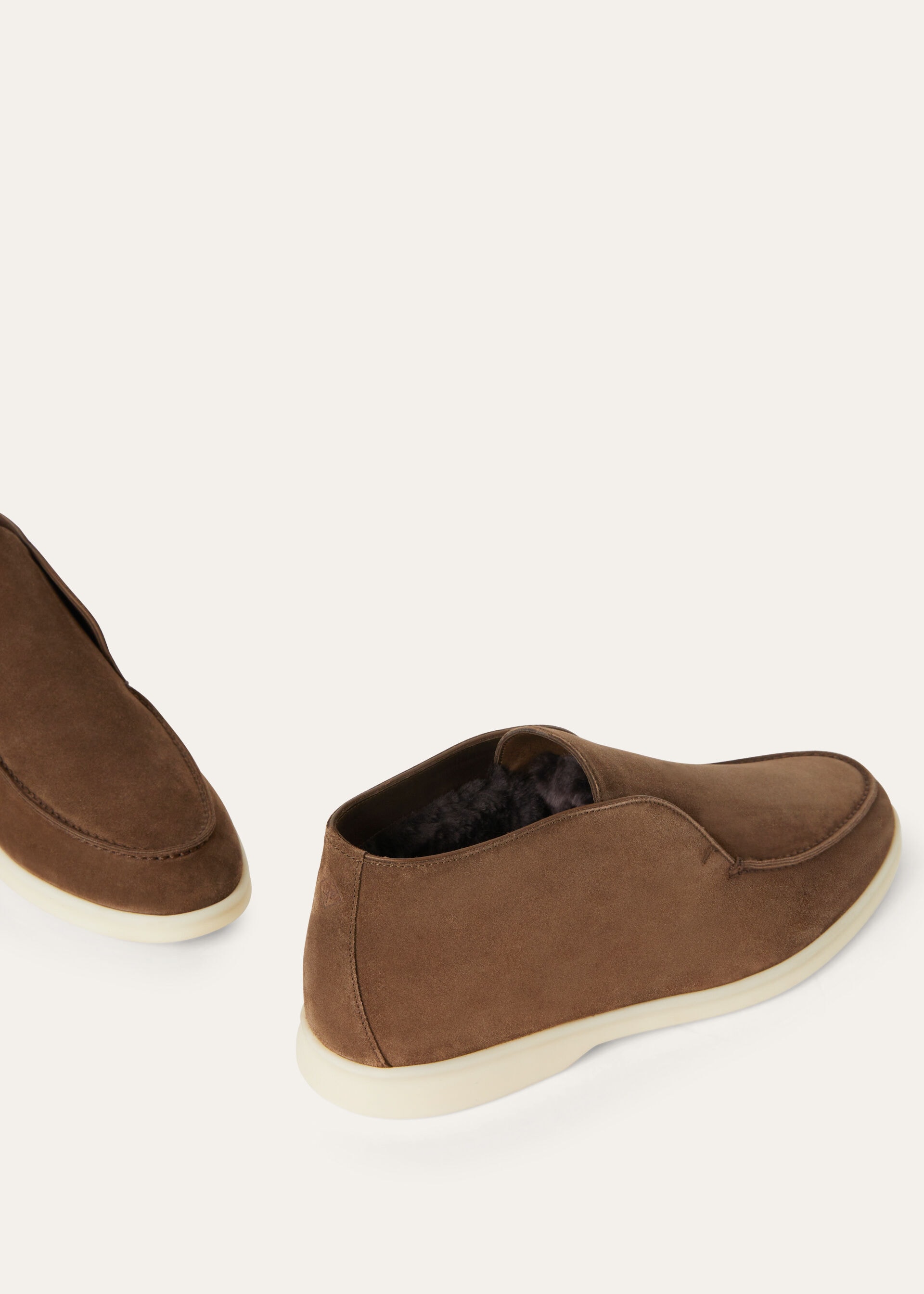 OPEN WALK SUEDE FUR