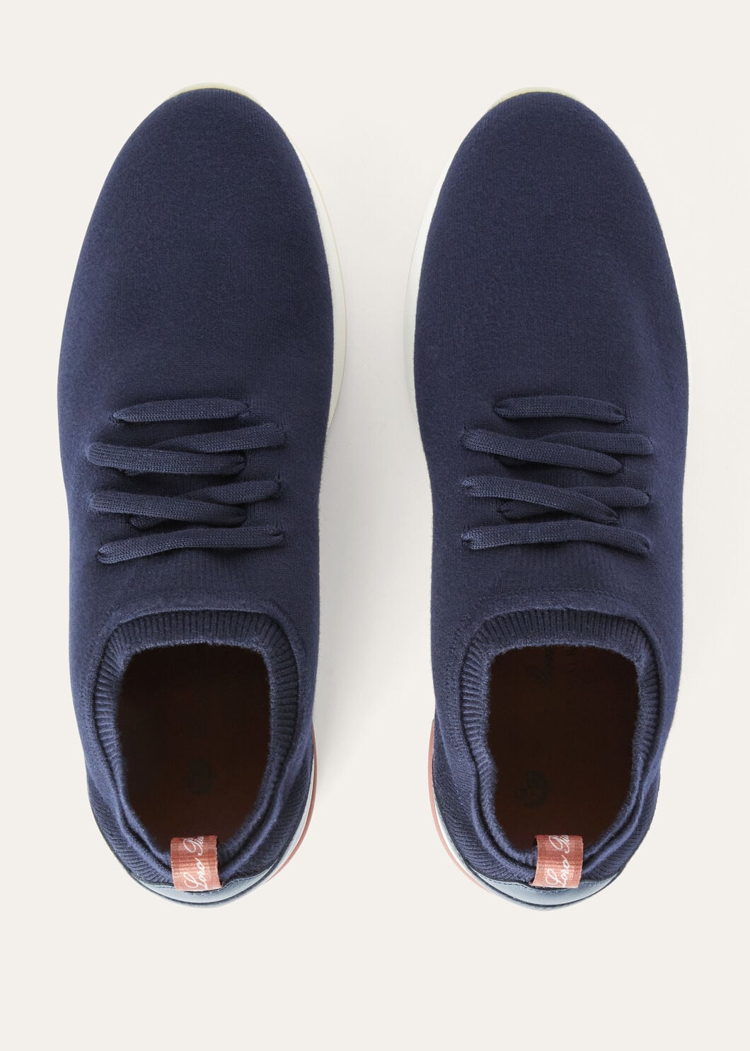 The Gift of Kings® 360 LP Flexy Walk Sneaker