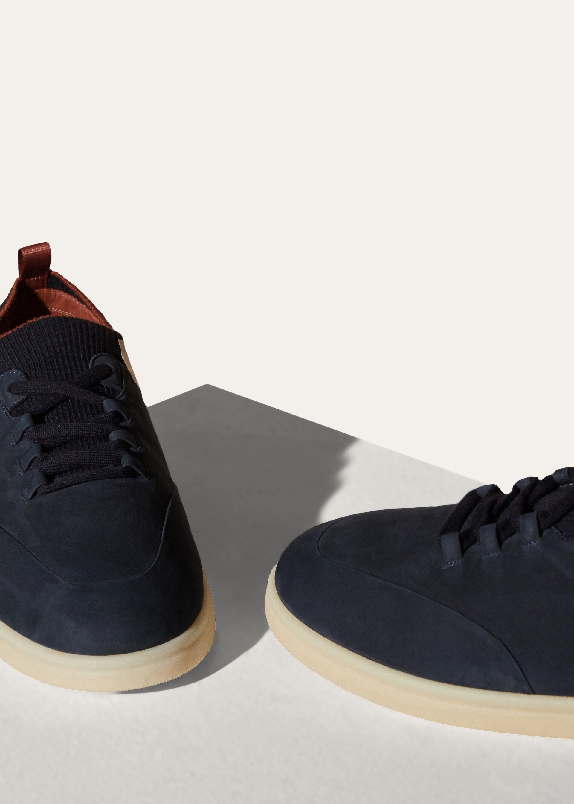 SOHO WALK GRAINED NABUK