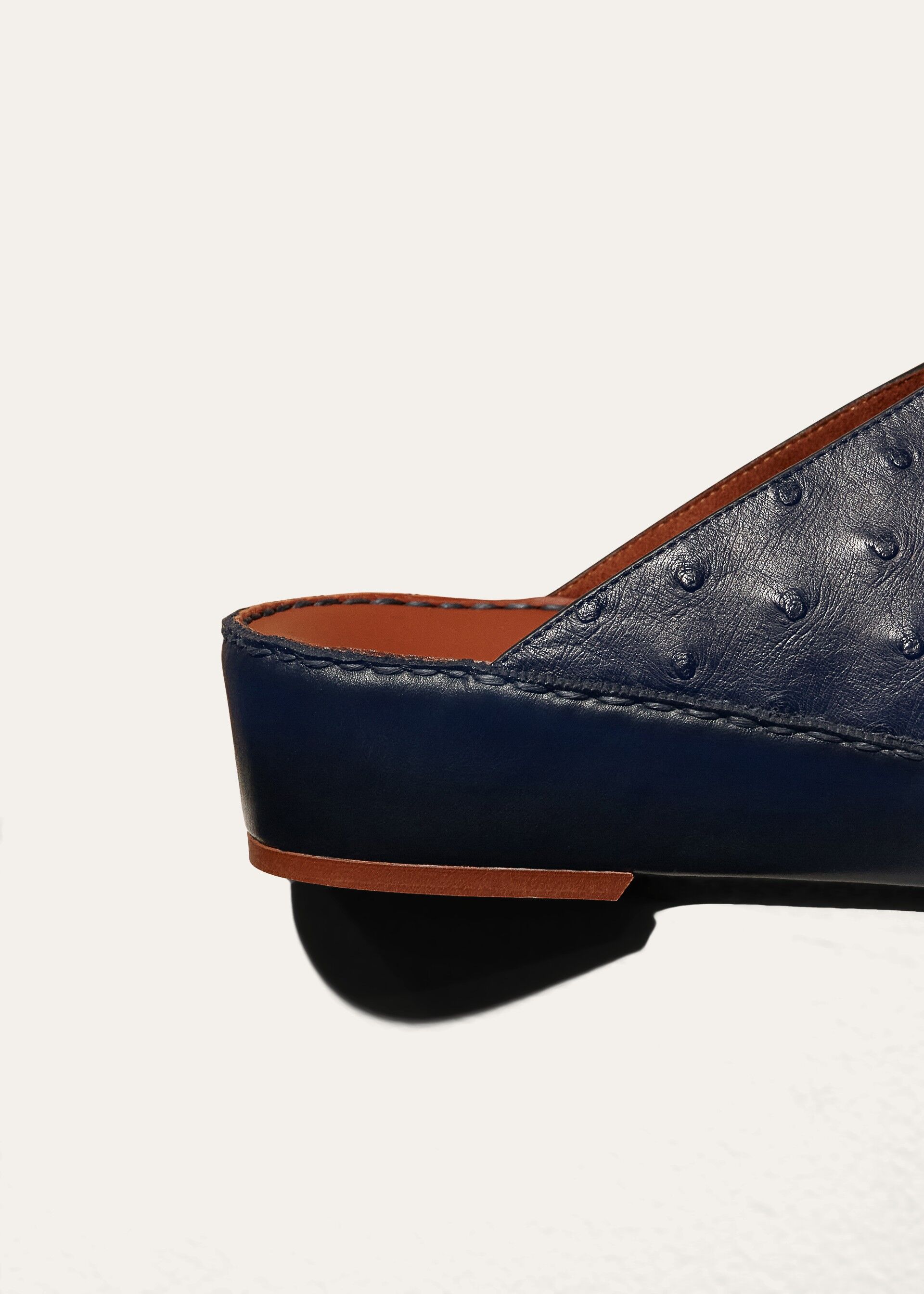 NEW HEART WALK SANDAL OSTRICH