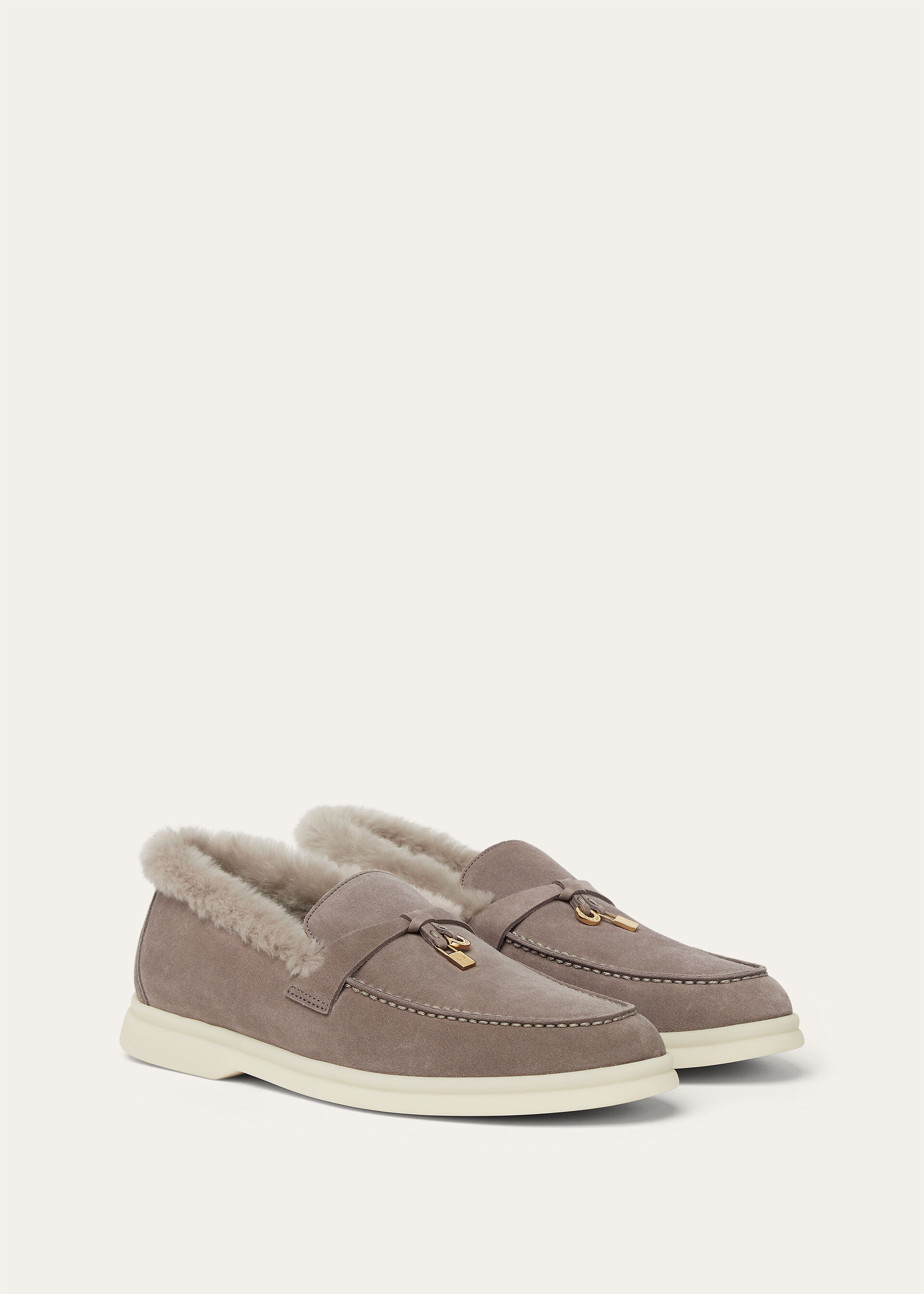 SUMMER CHARMS WALK SUEDE FUR