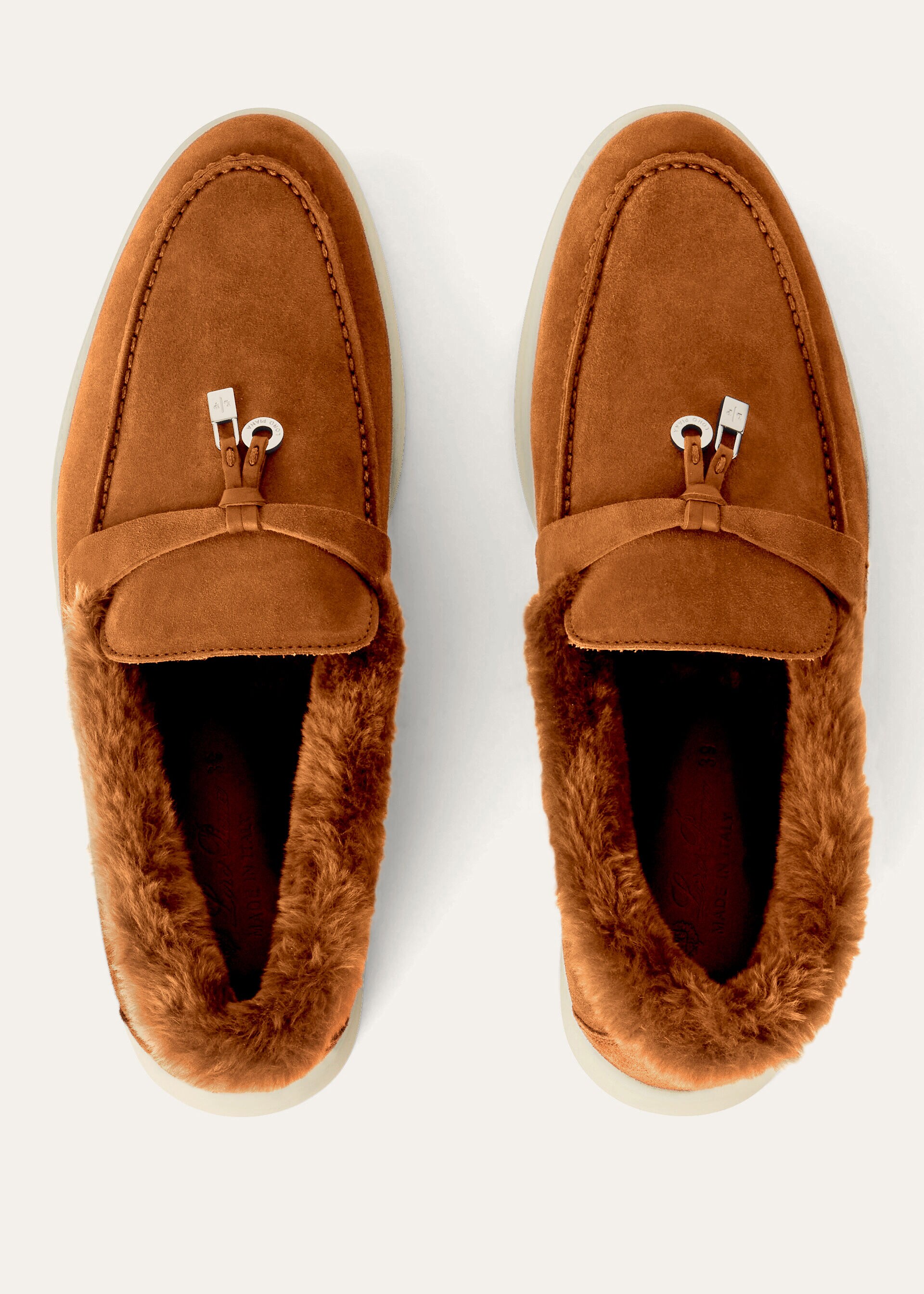 SUMMER CHARMS WALK SUEDE FUR