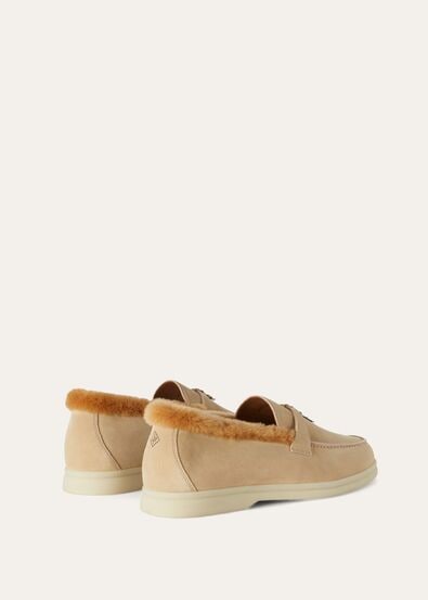 SUMMER CHARMS WALK SUEDE FUR