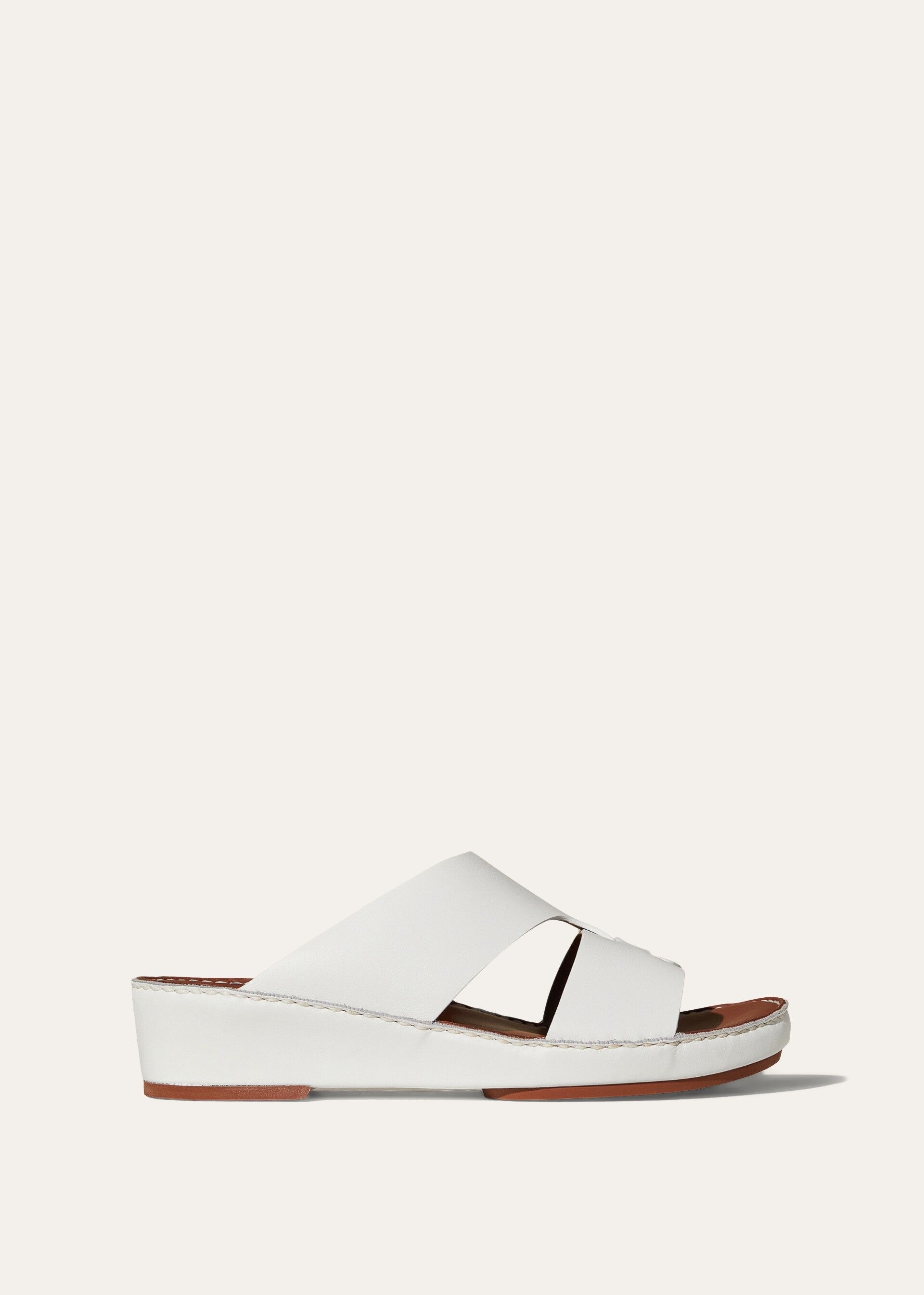 NEW BUCKLE WALK SANDAL CALF