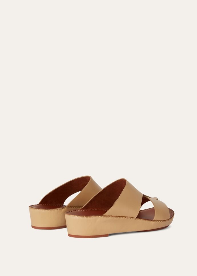 NEW BUCKLE WALK SANDAL CALF_FAL9928_D01S_3