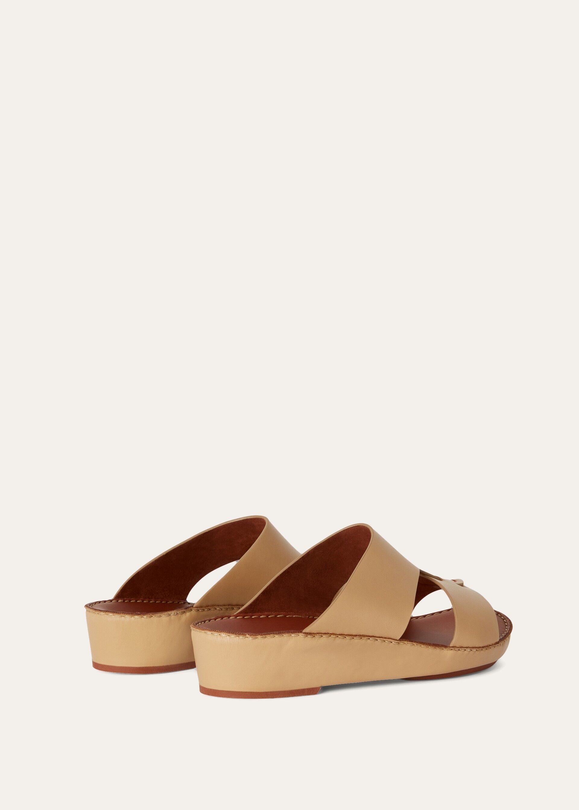 NEW BUCKLE WALK SANDAL CALF