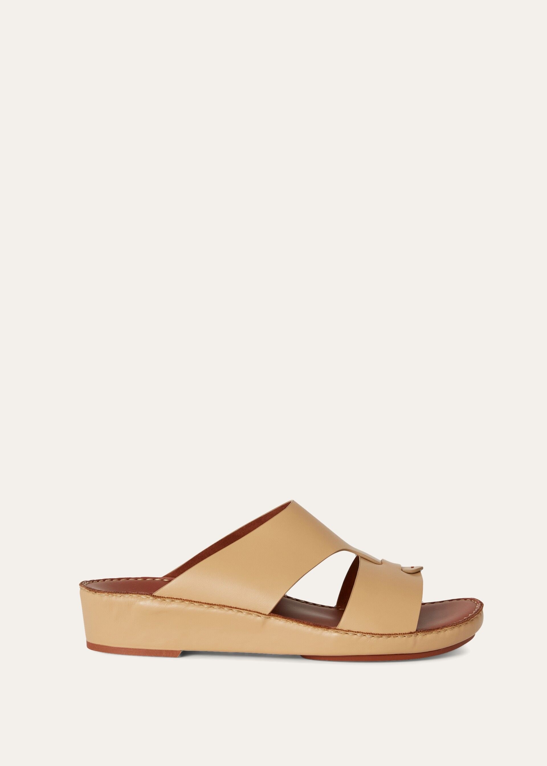 NEW BUCKLE WALK SANDAL CALF