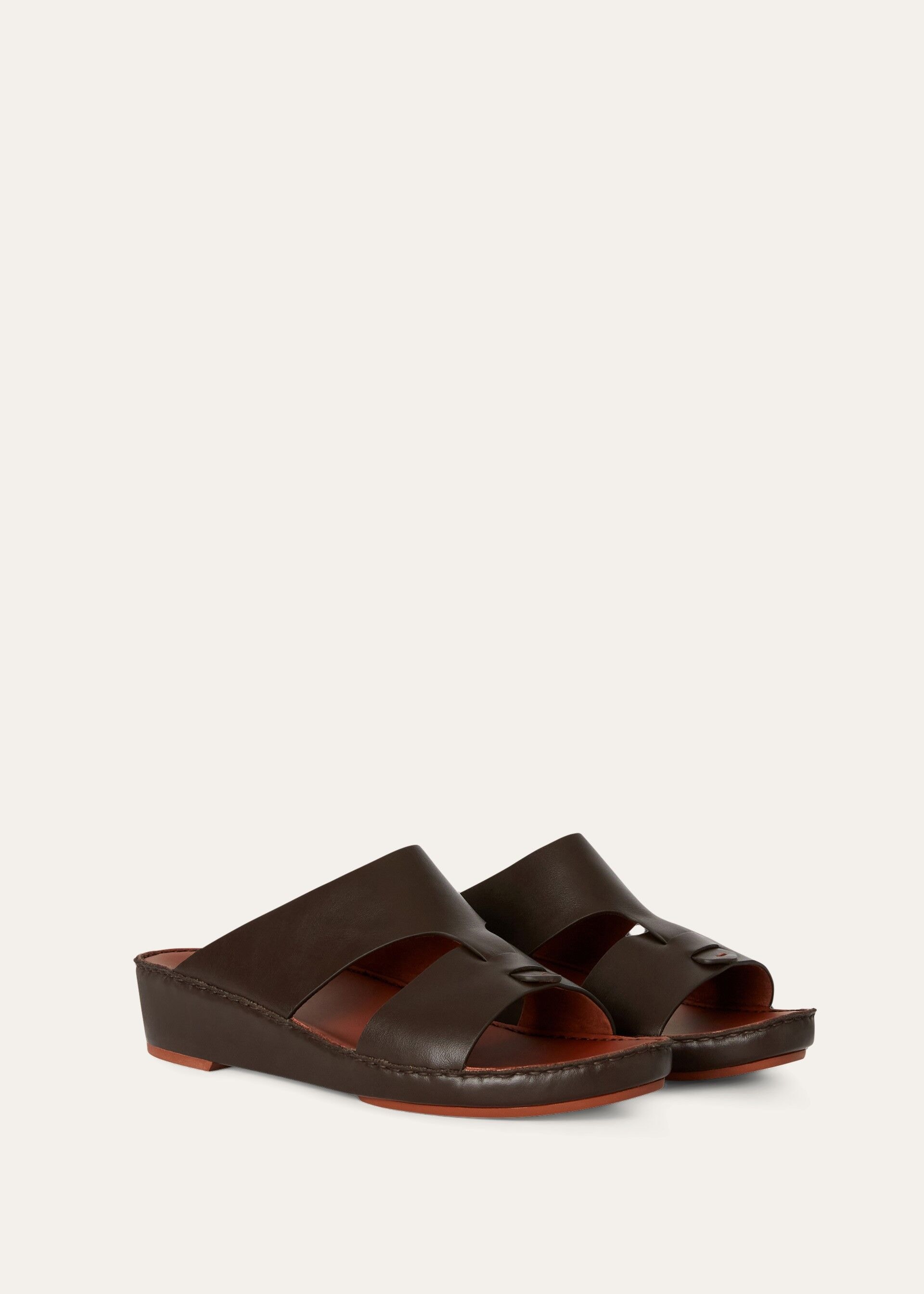 NEW BUCKLE WALK SANDAL CALF