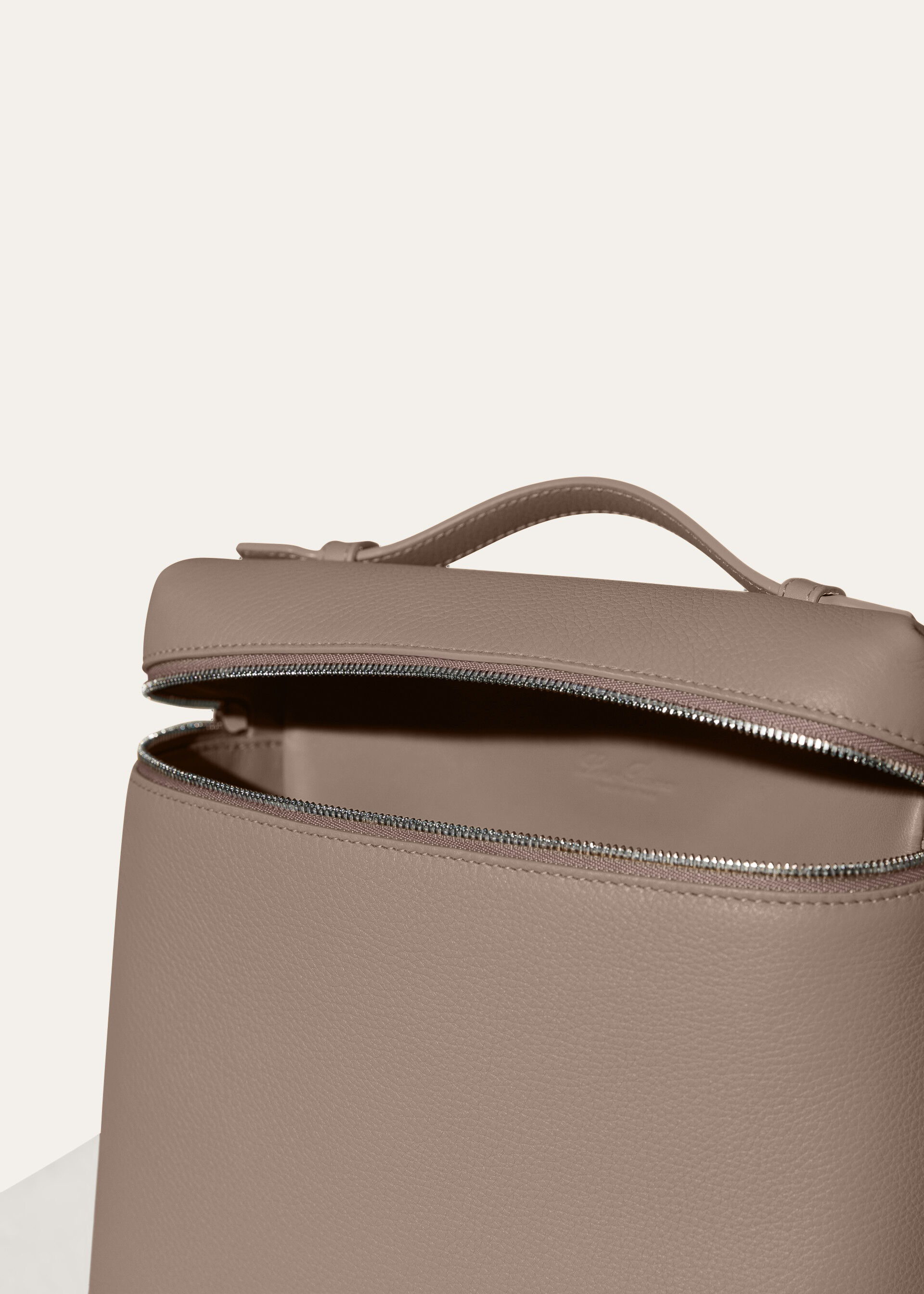 EXTRA POCKET  BACKPACK L23,5 TENDER CALF