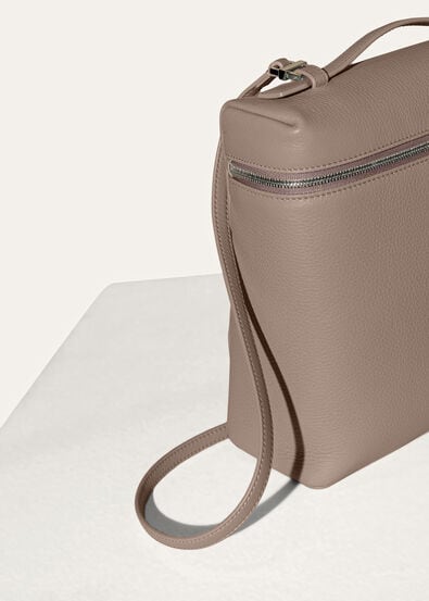 EXTRA POCKET  BACKPACK L23,5 TENDER CALF