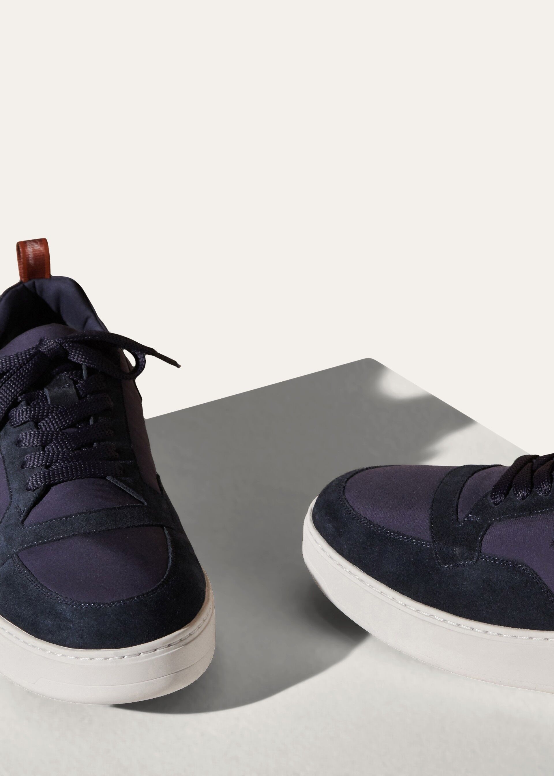 NEWPORT WALK WIND SUEDE