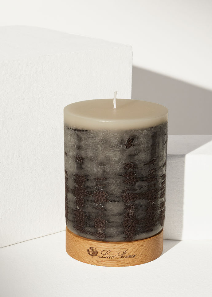 New Zealand Bouclé Candle in Various Brown Lp Loro Piana
