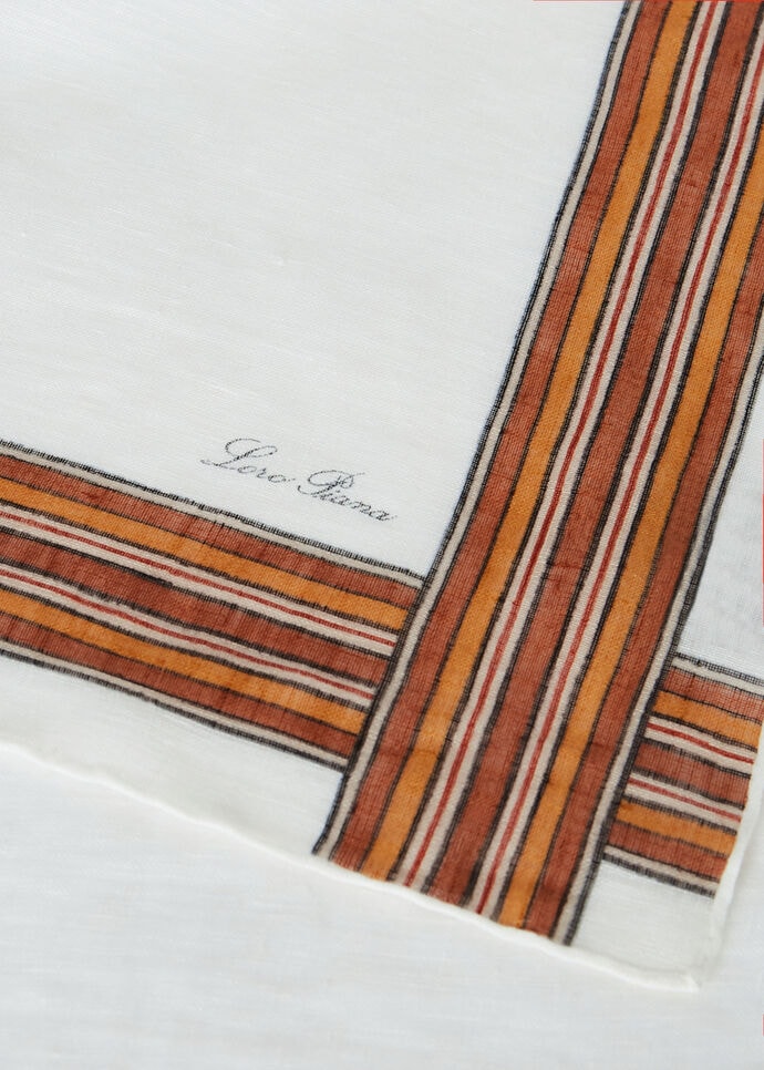 THE SUITCASE STRIPE FOULARD RESORT LINEN_FAM6273_T0XT_NR_2