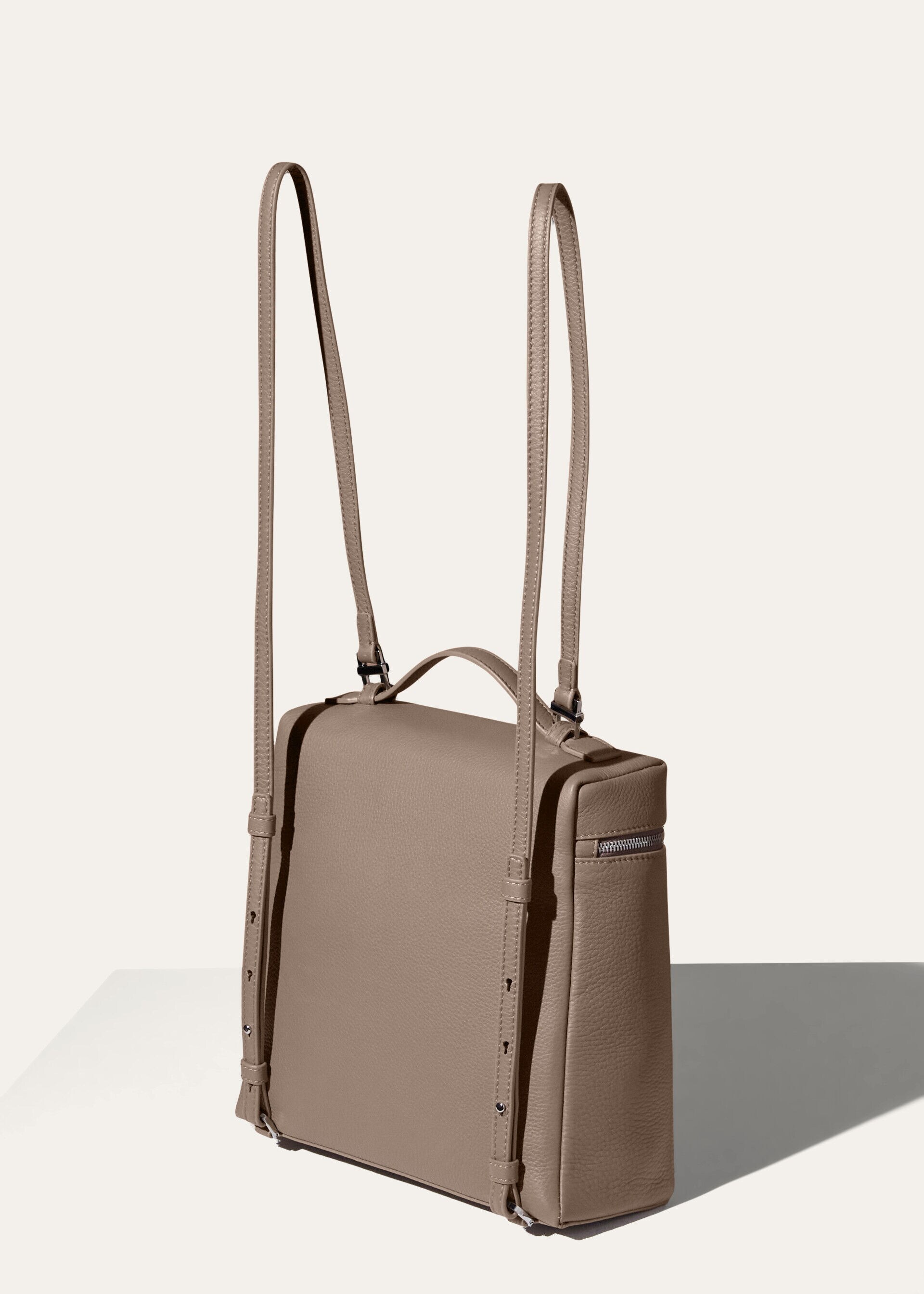 EXTRA POCKET BACKPACK L23,5 TENDER CALF