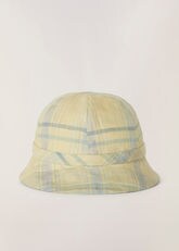 FAM8905_F4DH_THUMBNAIL