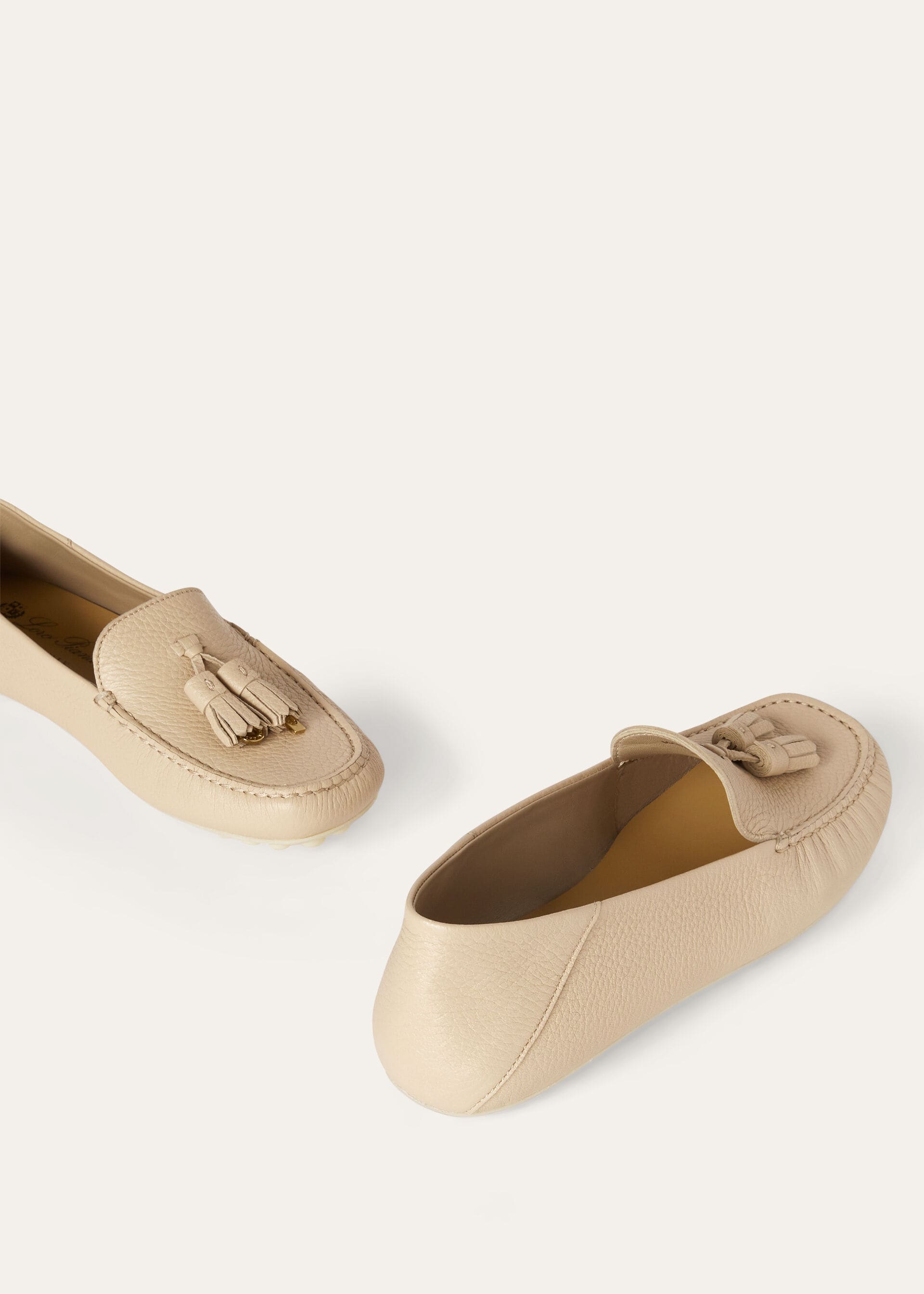 DOT SOLE WALK DEER