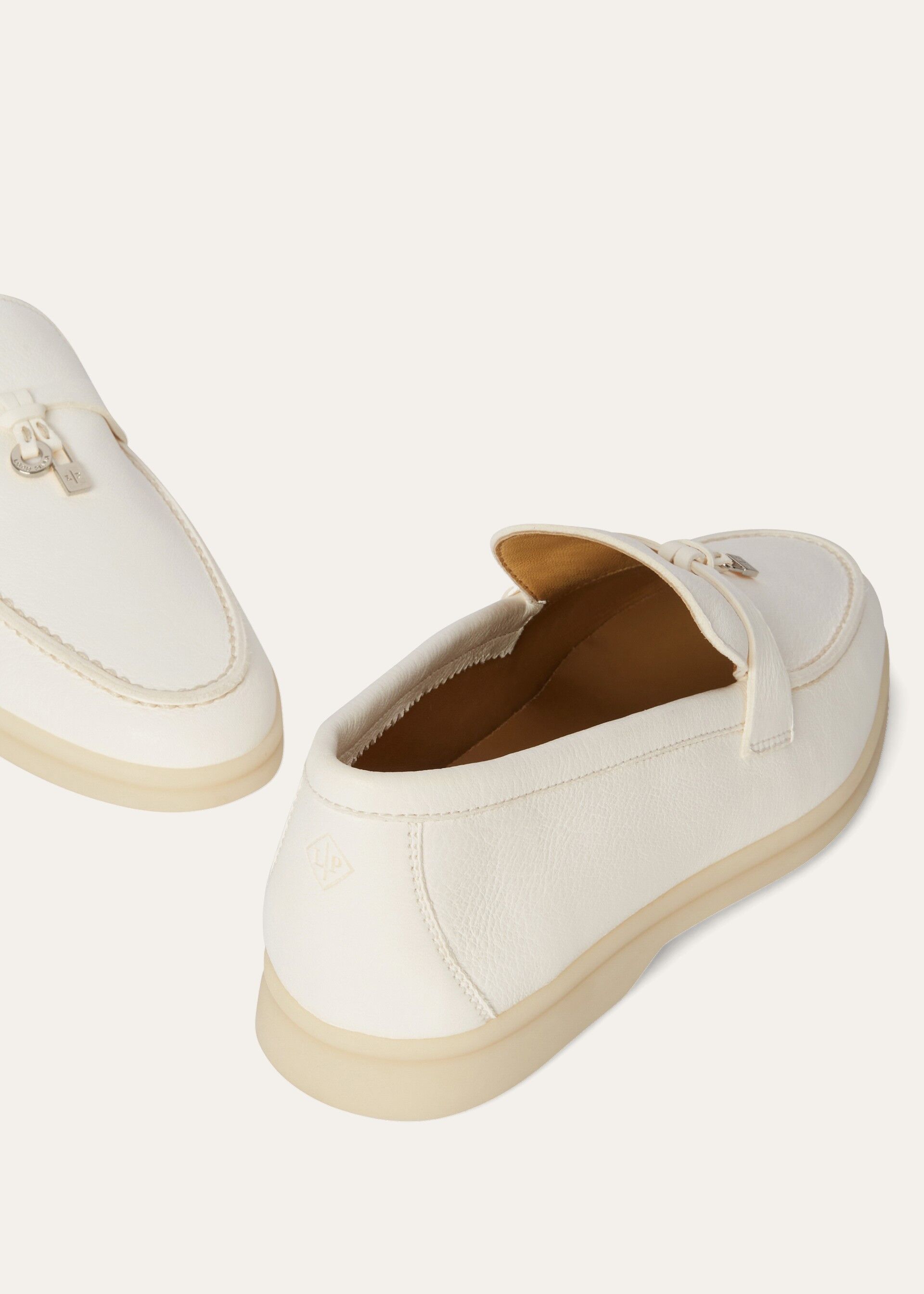 SUMMER CHARMS WALK 13 DEER