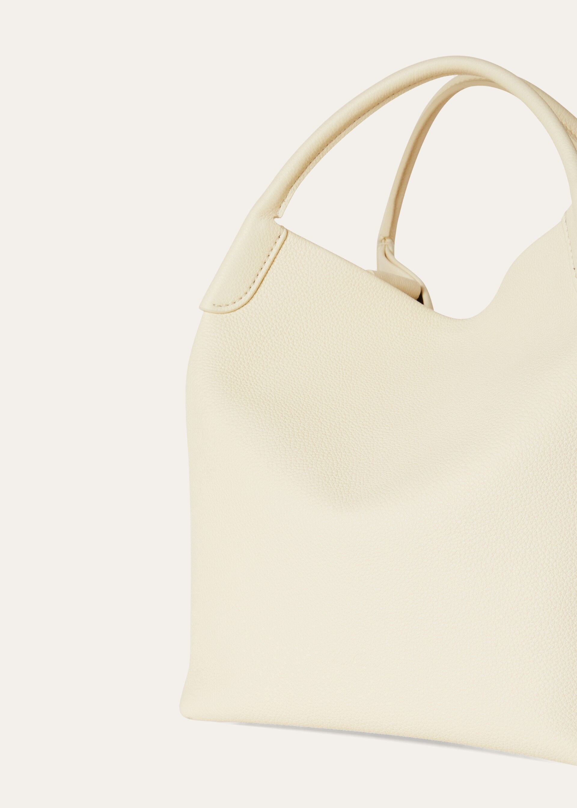 BALE LARGE FINE GRAINED LEATHER M0JA