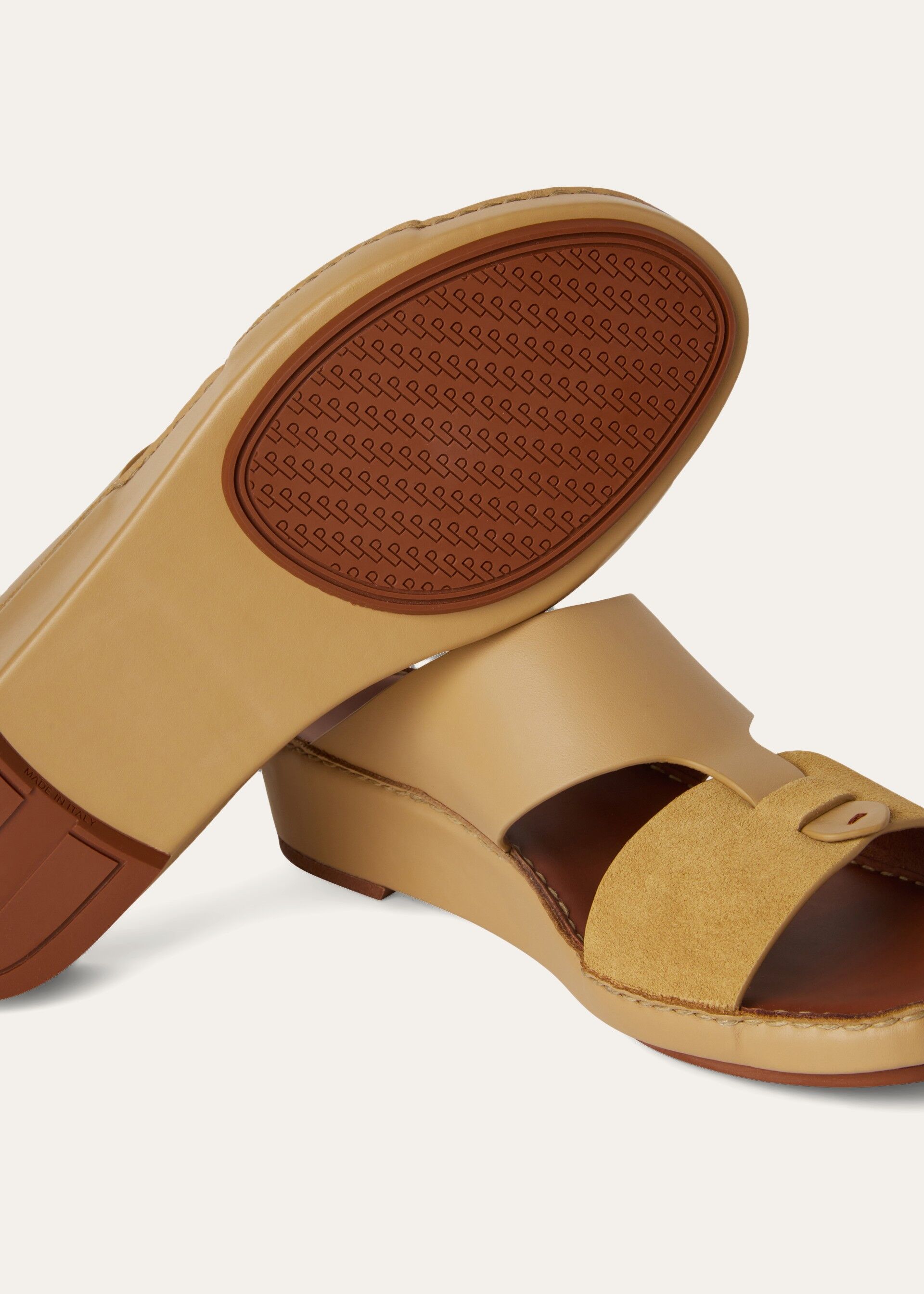 NEW BUCKLE  WALK SUEDE CALF