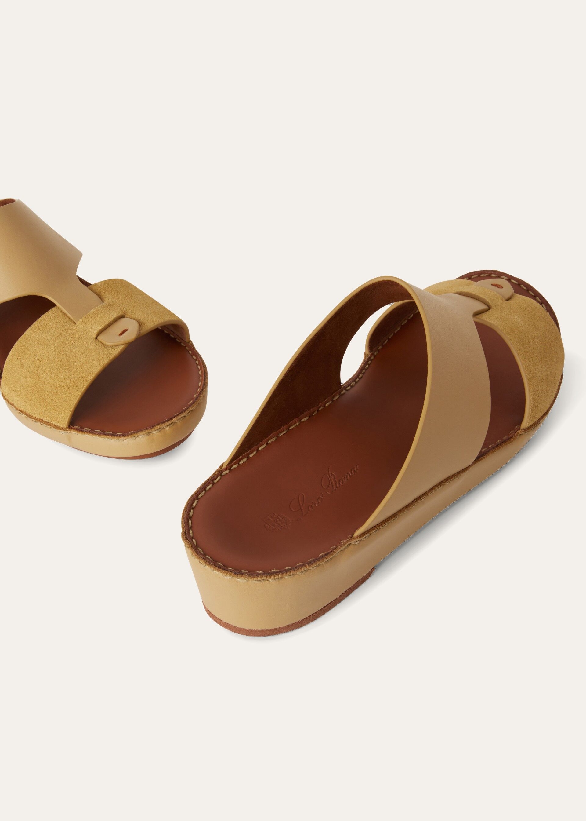 NEW BUCKLE  WALK SUEDE CALF