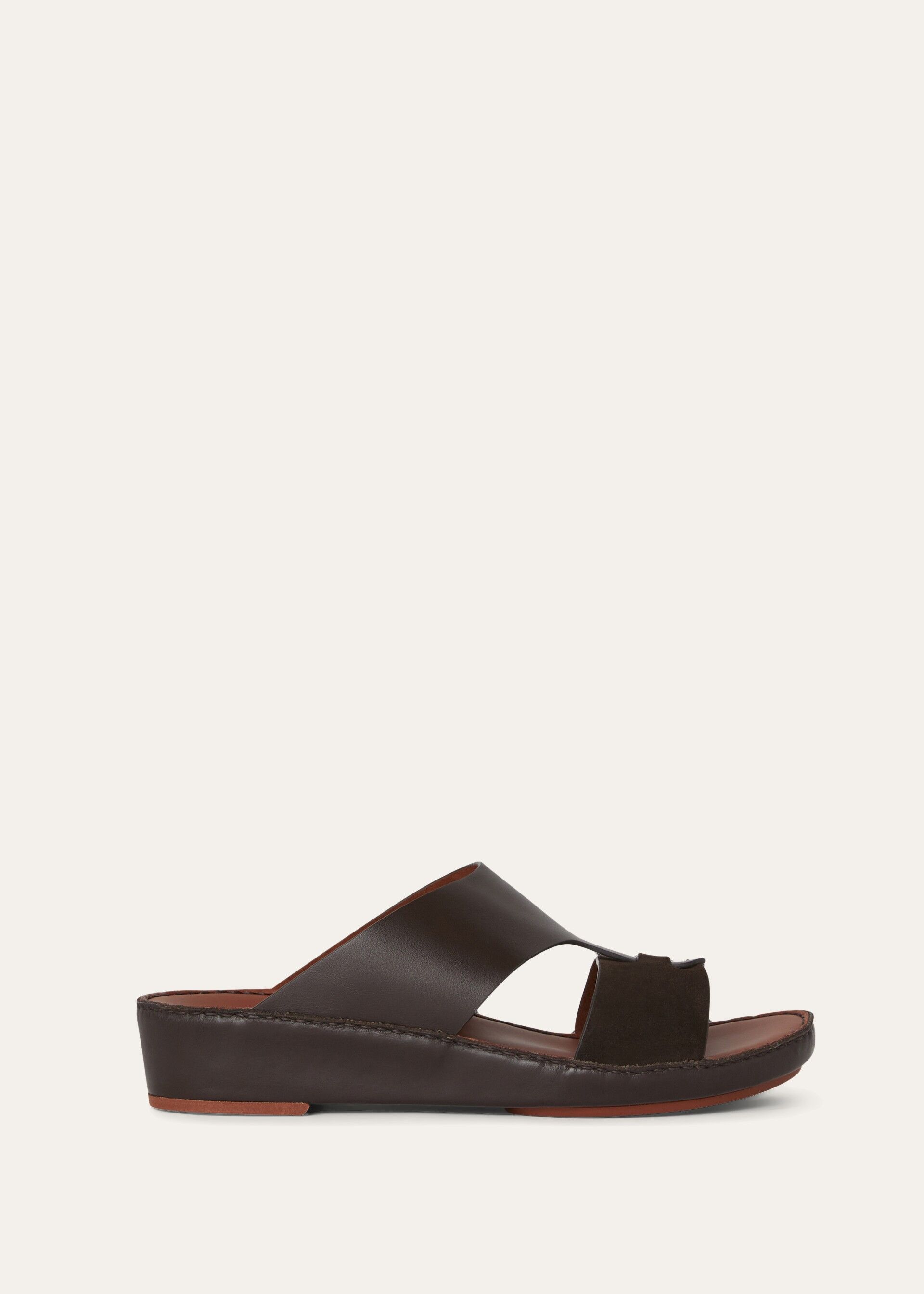 NEW BUCKLE  WALK SUEDE CALF