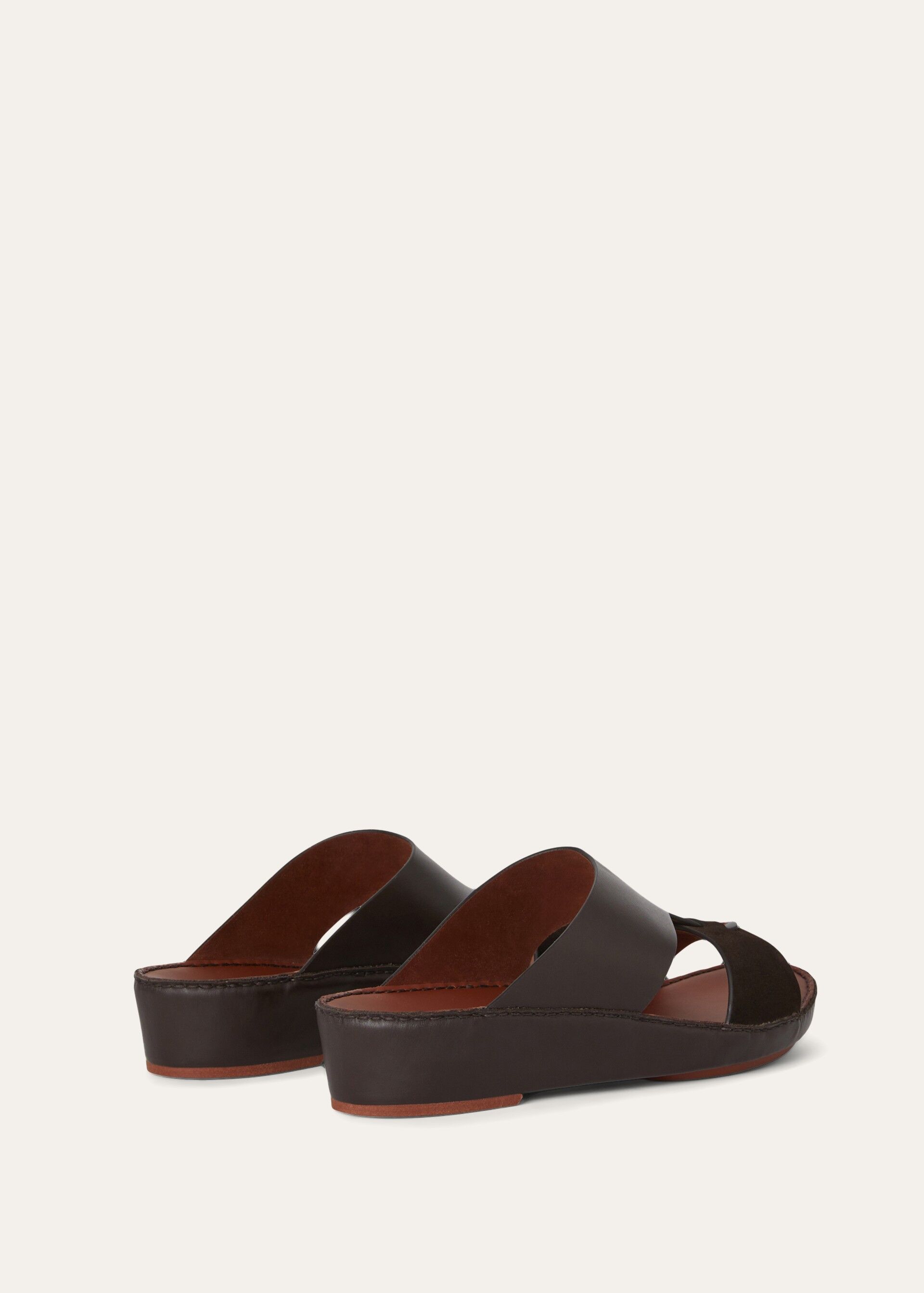 NEW BUCKLE  WALK SUEDE CALF