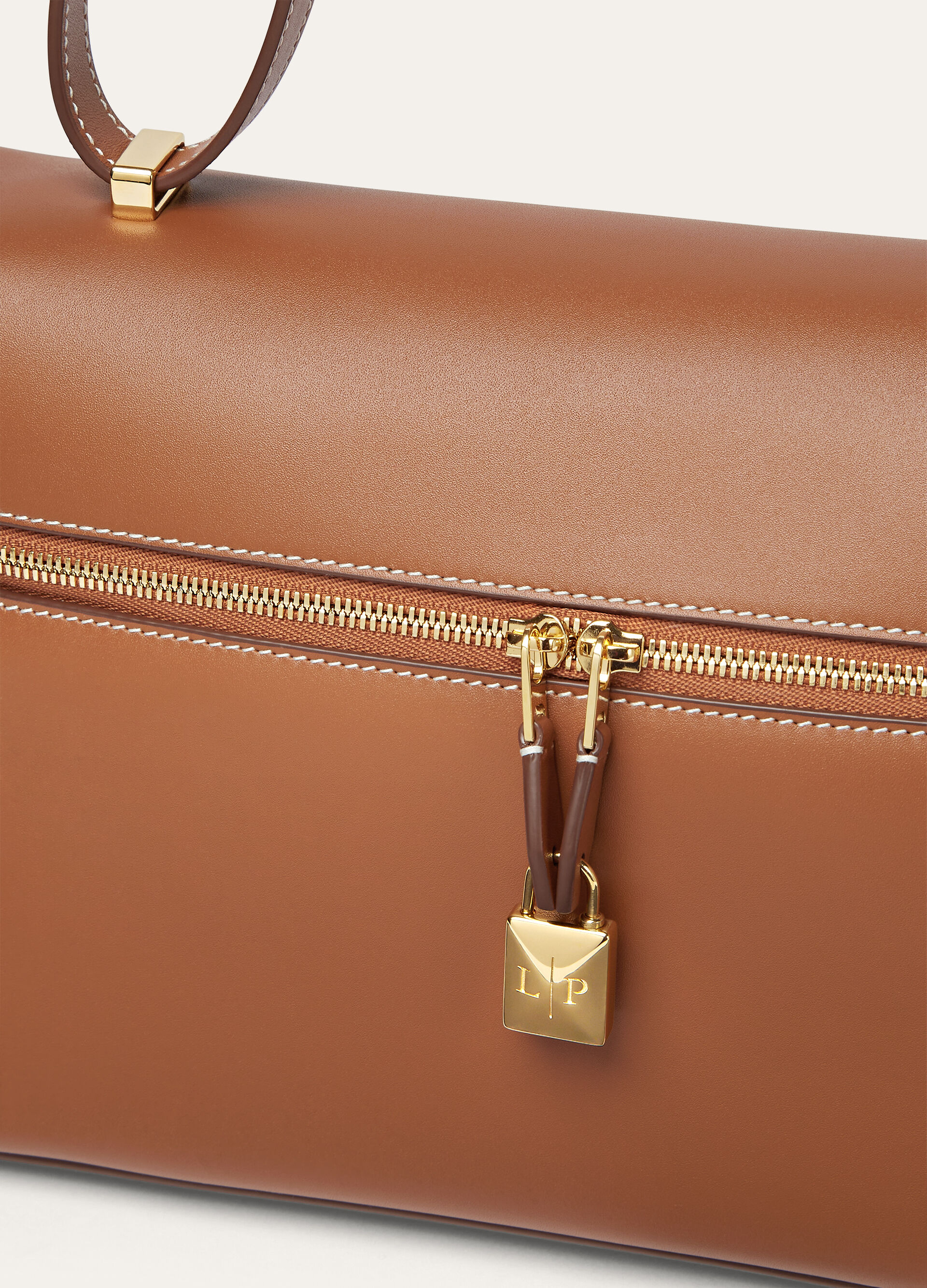 EXTRA BAG L27 SADDLE LEATHER 20AU