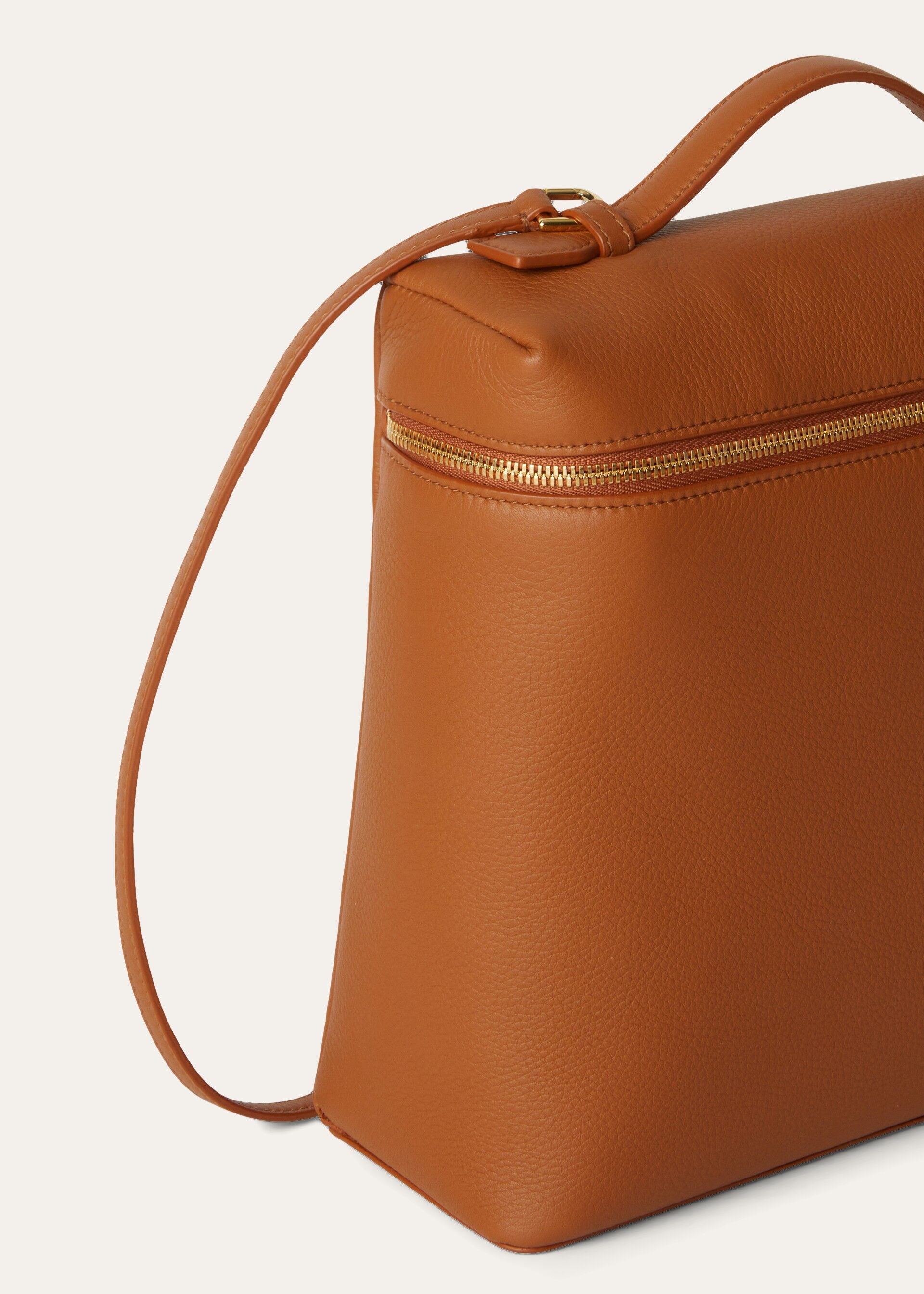 EXTRA POCKET L23.5 BACKPACK TENDER CALF