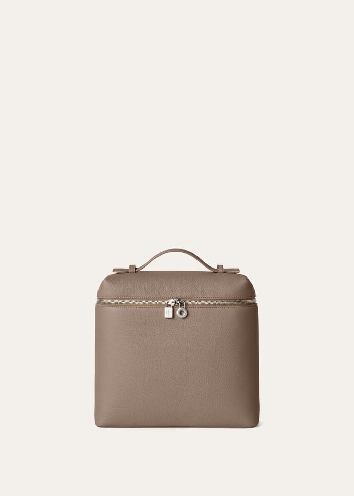 EXTRA POCKET L23.5 BACKPACK TENDER CALF_FAN4041_D05S_1