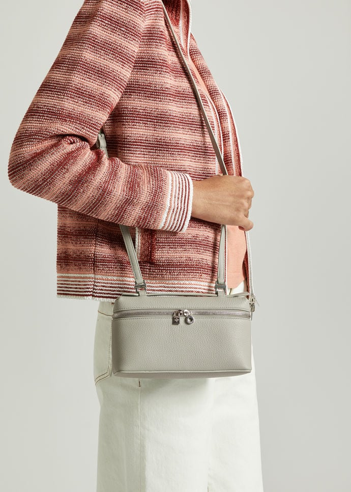 Extra Pocket Pouch L19 in Calfskin Eucalyptus Loro Piana