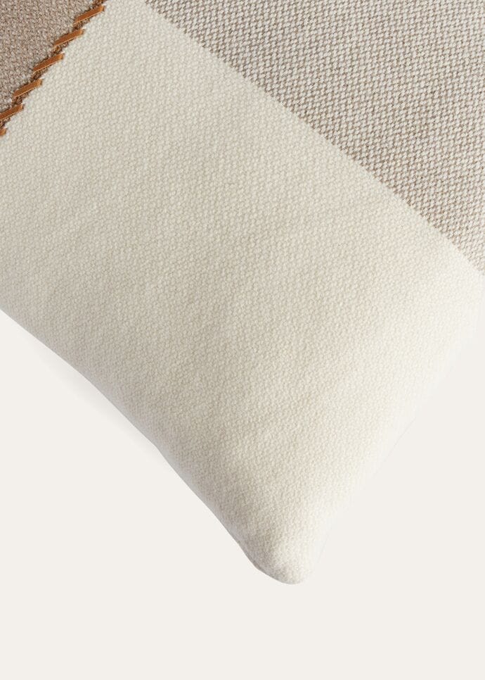 PILLOW GOBI_FAN4321_F5G9_NR_4