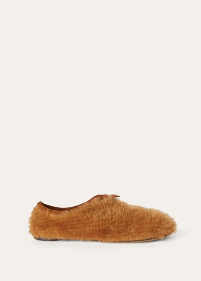 FLOATY FLAT PERFORATED SHEARLING