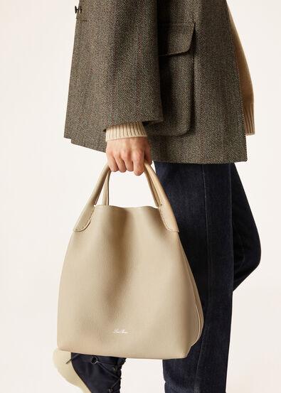 BALE LARGE FINE GRAINED LEATHER