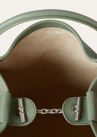BALE LARGE FINE GRAINED LEATHER