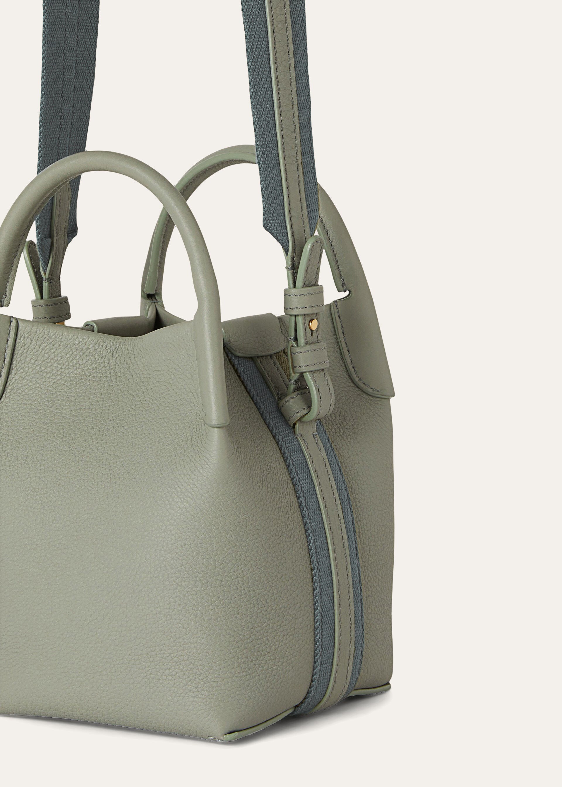 BALE MICRO FINE GRAINED LEATHER